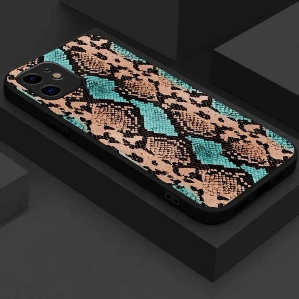 Snake skin print phone case